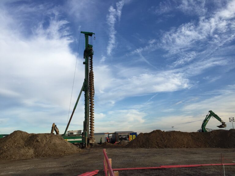 Bohrgerät auf einer Baustelle
